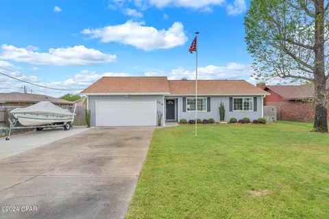 2416 Nicole Dr, Panama City, FL 32405