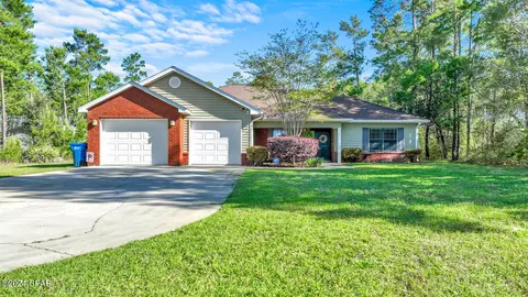1714 Oakcrest Dr, Southport, FL 32409