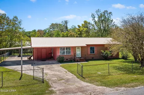 1237 Grace Ave, Chipley, FL 32428
