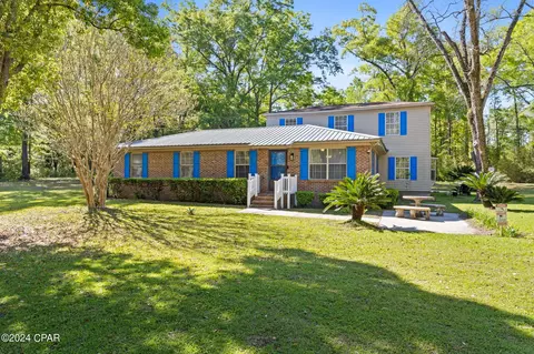 1123 Iola Dr, Chipley, FL 32428