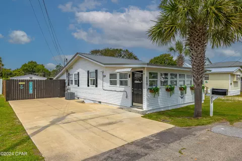 209 La Paloma Pl, Panama City Beach, FL 32413