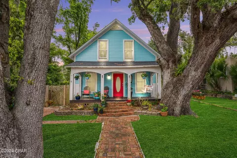 115 E 2nd St, Panama City, FL 32401
