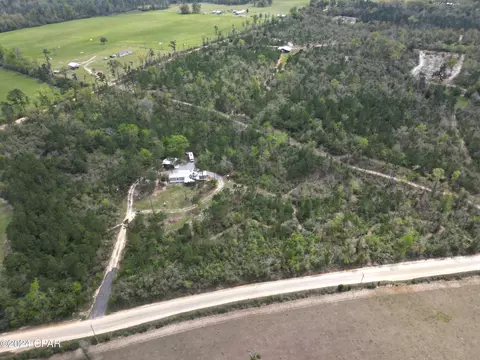2437 Gilberts Mill Rd, Chipley, FL 32428 photo 2