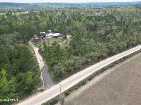 2437 Gilberts Mill Rd, Chipley, FL 32428