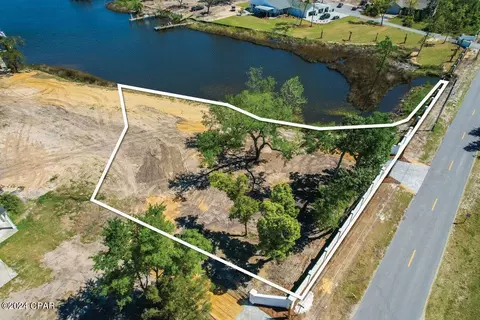 906 E 8th St, Lynn Haven, FL 32444 photo 3