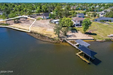 906 E 8th St, Lynn Haven, FL 32444 photo 5