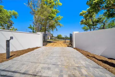 906 E 8th St, Lynn Haven, FL 32444 photo 7