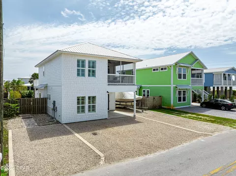 136 Court St, Port St Joe, FL 32456