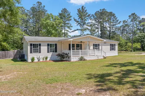 2302 Pineview Dr, Bonifay, FL 32425