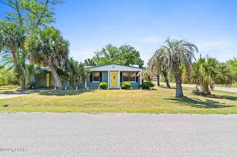 117 N Swan Rd, Panama City, FL 32404