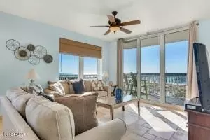 8577 Gulf Blvd #201, Navarre, FL 32566