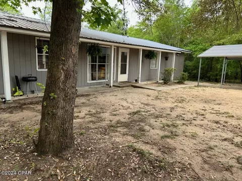1791 Tranquil Ct, Chipley, FL 32428