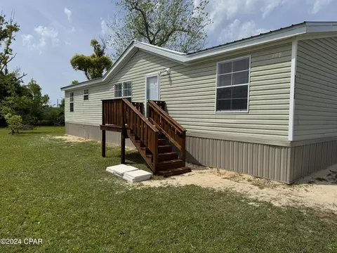 2716 E 12th St, Panama City, FL 32401