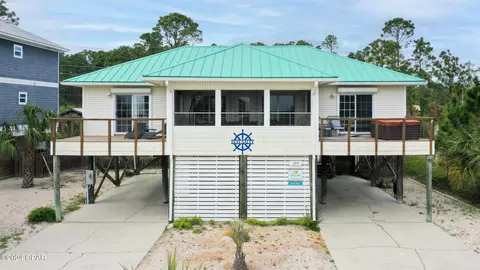 389 Treasure Dr, Port St Joe, FL 32456