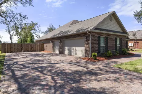 5108 Sacred Oak Dr, Panama City, FL 32404