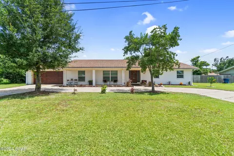 114 Joy Cir, Panama City, FL 32405