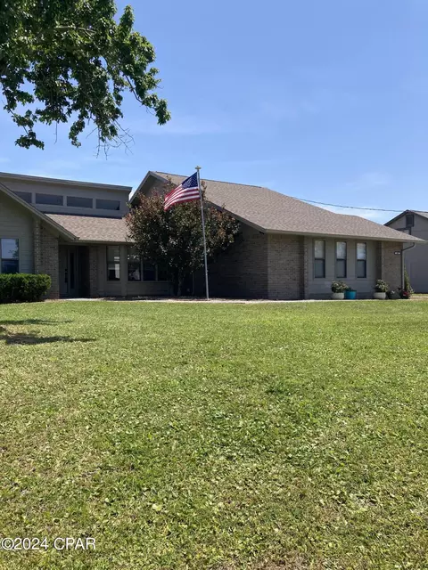 1805 Maryland Ave, Lynn Haven, FL 32444