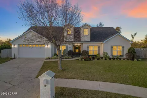 413 Landings Dr, Lynn Haven, FL 32444
