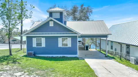 3429 Crystal Lake Dr, Chipley, FL 32428