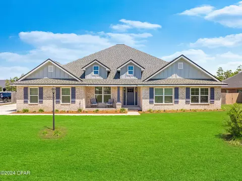 135 Lake Merial Trl, Panama City, FL 32409