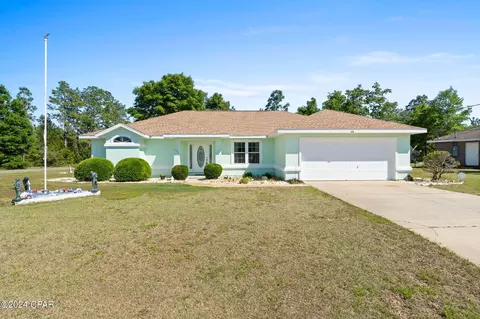 3528 Viking Dr, Chipley, FL 32428