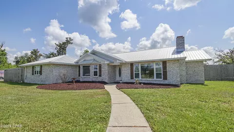 2312 Washington St, Lynn Haven, FL 32444