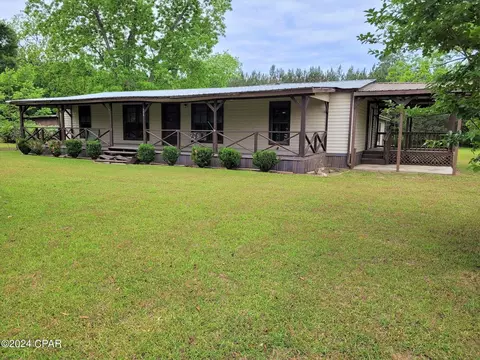 608 Hutchison Rd, Chipley, FL 32428
