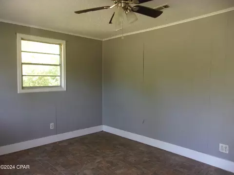 1335 Kay Ave, Chipley, FL 32428