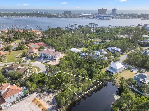 5219 Bella Casa Pl, Panama City Beach, FL 32408