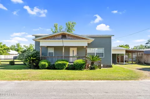 1311 Coggin Ave, Chipley, FL 32428