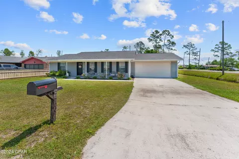 7700 Betty Louise Dr, Panama City, FL 32404