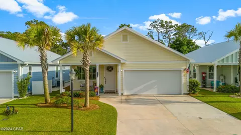 8413 Warner Pl, Panama City, FL 32408