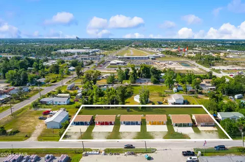 2228 E 17th St, Panama City, FL 32405