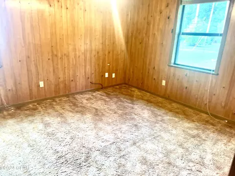 467 1st St, Chipley, FL 32428 photo 5