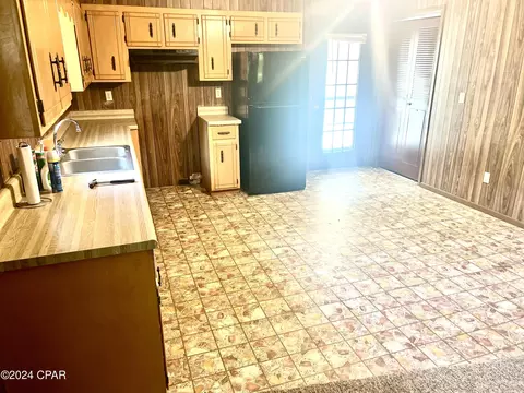 467 1st St, Chipley, FL 32428 photo 23