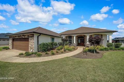 103 Legend Lakes Dr, Panama City, FL 32408