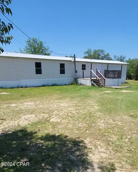 20415 Ross Rd, Fountain, FL 32438