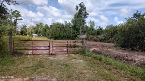 18345 April Ave, Fountain, FL 32438