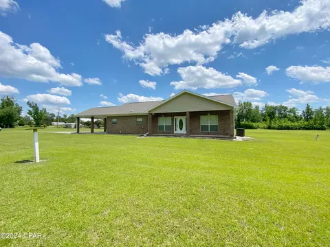 3587 Laramore Rd, Marianna, FL 32448