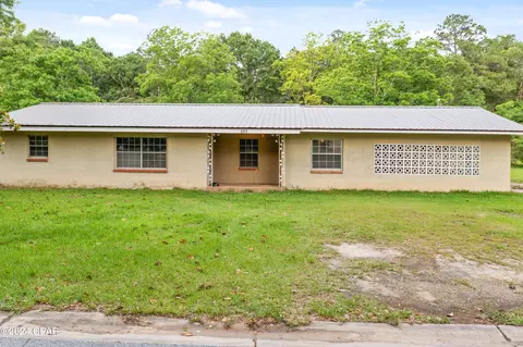Exterior - 893 8th St, Chipley, FL 32428 photo 1 of 4