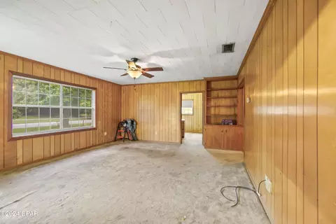 Living - 893 8th St, Chipley, FL 32428 photo 2 of 2