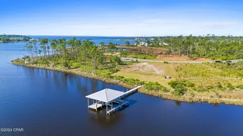 1004 Reel Easy Dr, Panama City, FL 32404