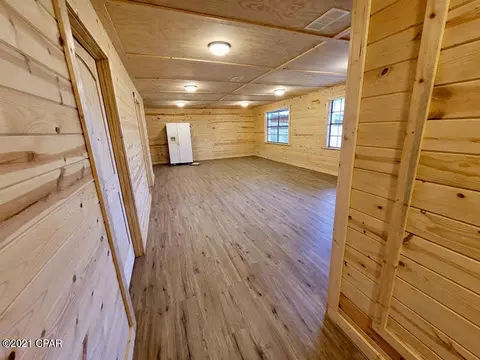 Entry Way - 6712 Cedar Pond Rd, Bascom, FL 32423 photo 1 of 2