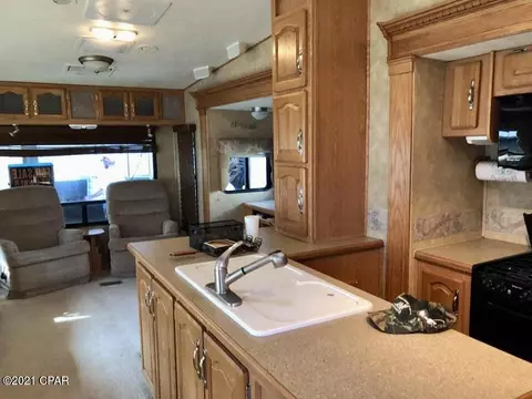 Kitchen - 6712 Cedar Pond Rd, Bascom, FL 32423 photo 5 of 5