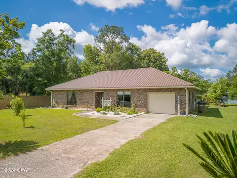 134 Charles Ave, Wewahitchka, FL 32465