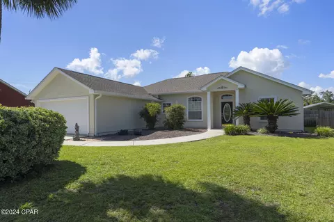 7121 W Lakeland Dr, Panama City, FL 32404