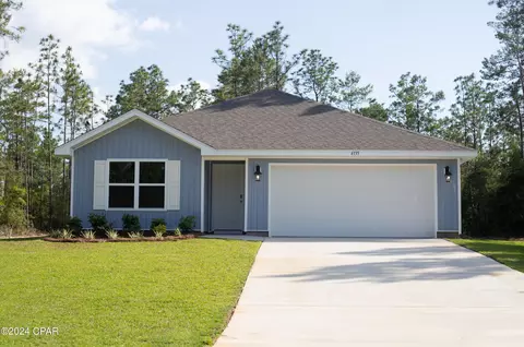 4135 Gulliver Dr, Chipley, FL 32428