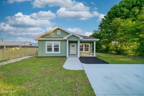 4002 E 9th St, Panama City, FL 32404
