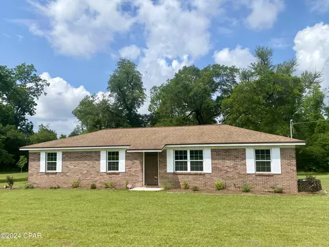 2477 Fillmore Dr, Marianna, FL 32448