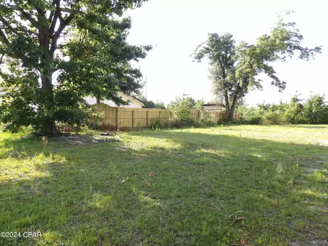 2331 Woodhaven Pl, Lynn Haven, FL 32444
